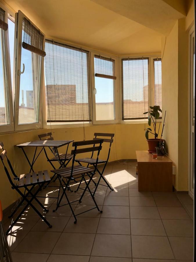Green Apartment With Terrace 12 부쿠레슈티 외부 사진